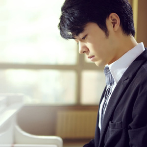 女性高潮喷水视频
